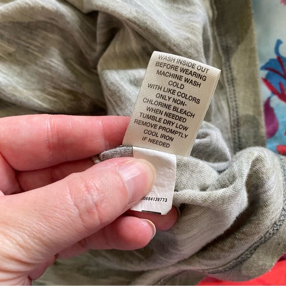 Mudd size large camo tank top - Picture 2 of 6